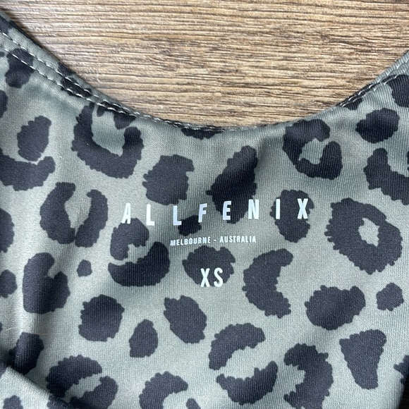 Allfenix Anthropologie Sport Bra Long Jagger Charcoal Leopard Print, size XS - Picture 3 of 7